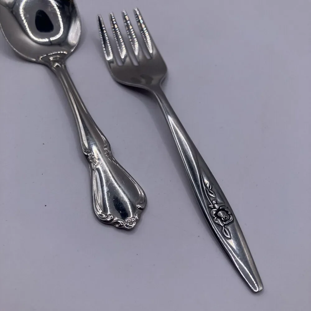 VTG Oneida Craft Deluxe England Stainless Child Toddler Rose Fork Scroll Spoon